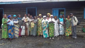 Group photo of the first meeting in Lac Vert community
